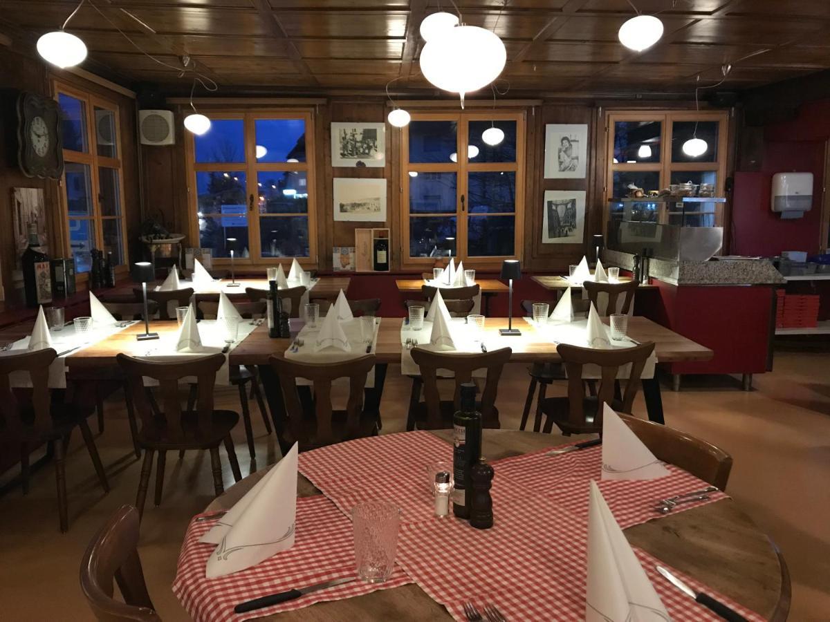 Hotel Restaurant Pizzeria Rotes Haus Münsterlingen エクステリア 写真