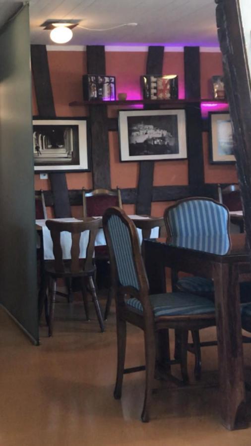 Hotel Restaurant Pizzeria Rotes Haus Münsterlingen エクステリア 写真