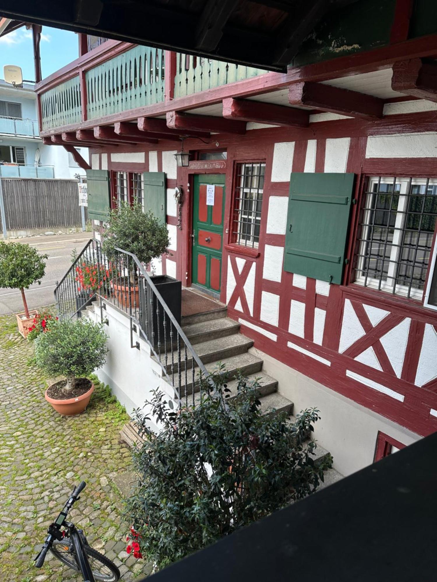 Hotel Restaurant Pizzeria Rotes Haus Münsterlingen エクステリア 写真