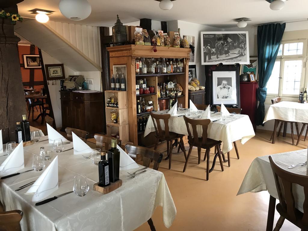 Hotel Restaurant Pizzeria Rotes Haus Münsterlingen エクステリア 写真